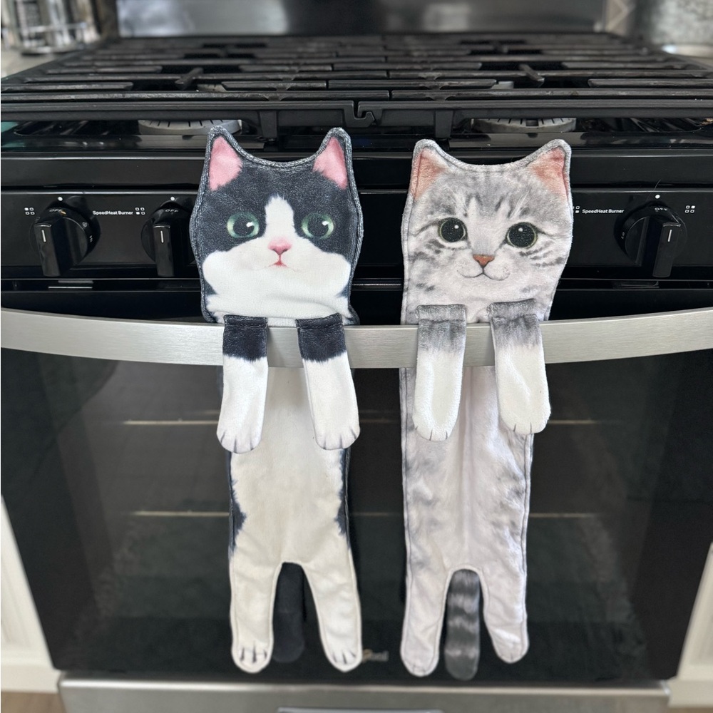 Cat-Themed hand towels- Black and Gray - Picture 1 of 3